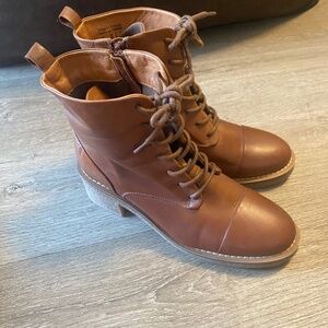 Aldo Pietralta Booties Likenew